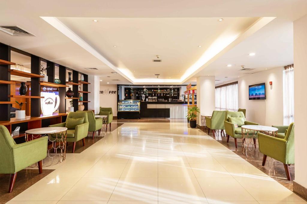 Dhaka Regency Hotel & Resort 外观 照片