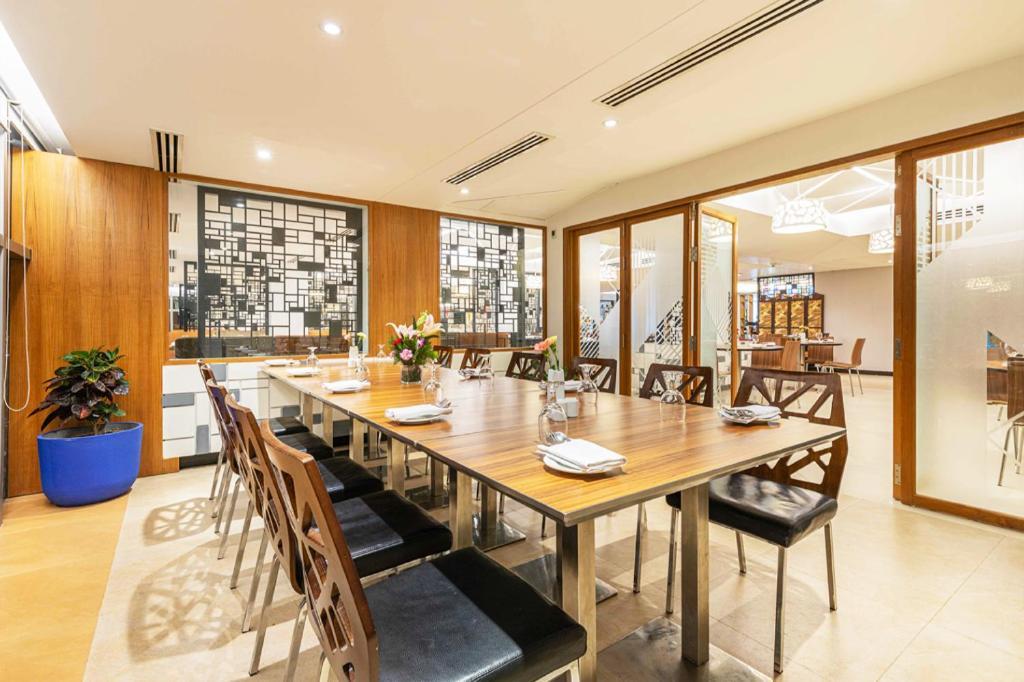 Dhaka Regency Hotel & Resort 外观 照片
