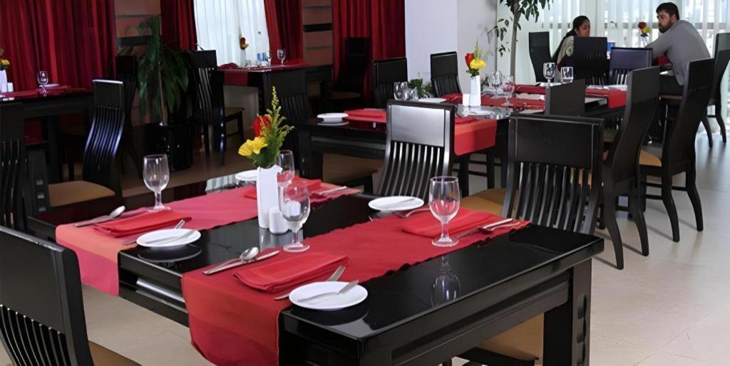 Dhaka Regency Hotel & Resort 外观 照片